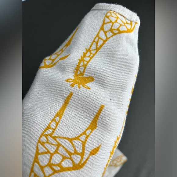 Milkbarn Gold Giraffes Organic Cotton Knit Snap Front Footie Size 3-6M - Picture 9 of 10